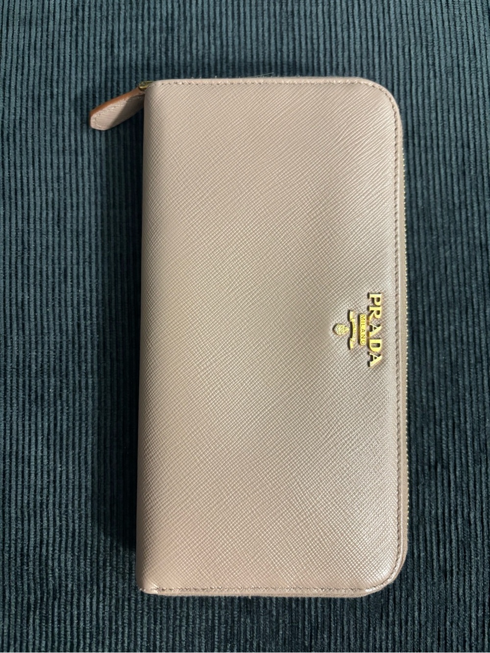 Prada Saffiano Zip Wallet in beige with Gold Logo